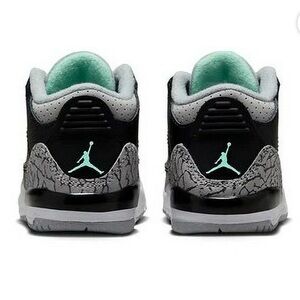 NIB Baby JORDAN 3 RETRO (TD) Size 2C Sneaker